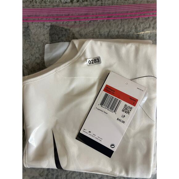 Nike Women's Victory Shape Bra Large (B140283) - Picture 5 of 5